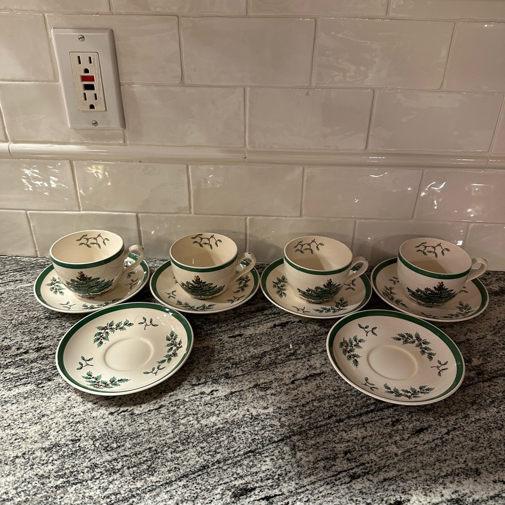 Set of Spode Christmas England Tea Cups